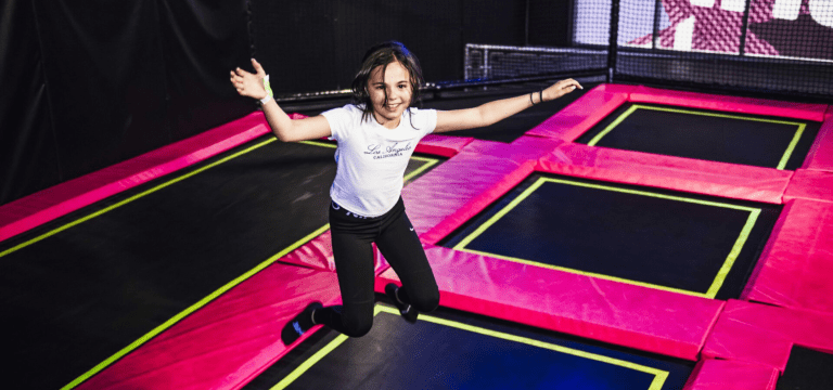 Image Lincoln Airhop Trampoline park